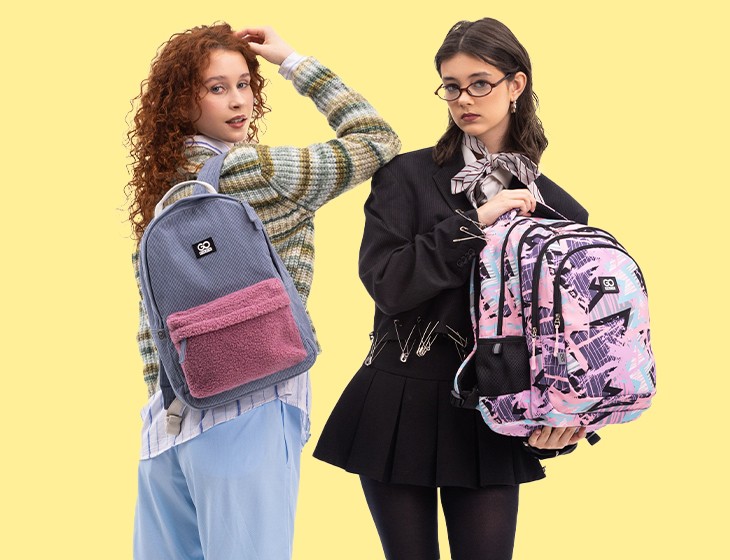 Лук зі строкатим рюкзаком